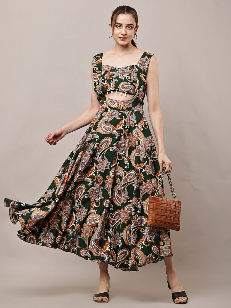 DRESS